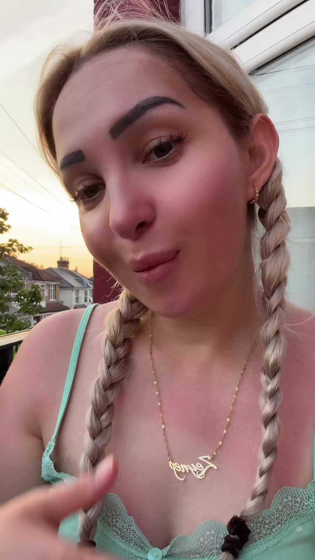 @Maria