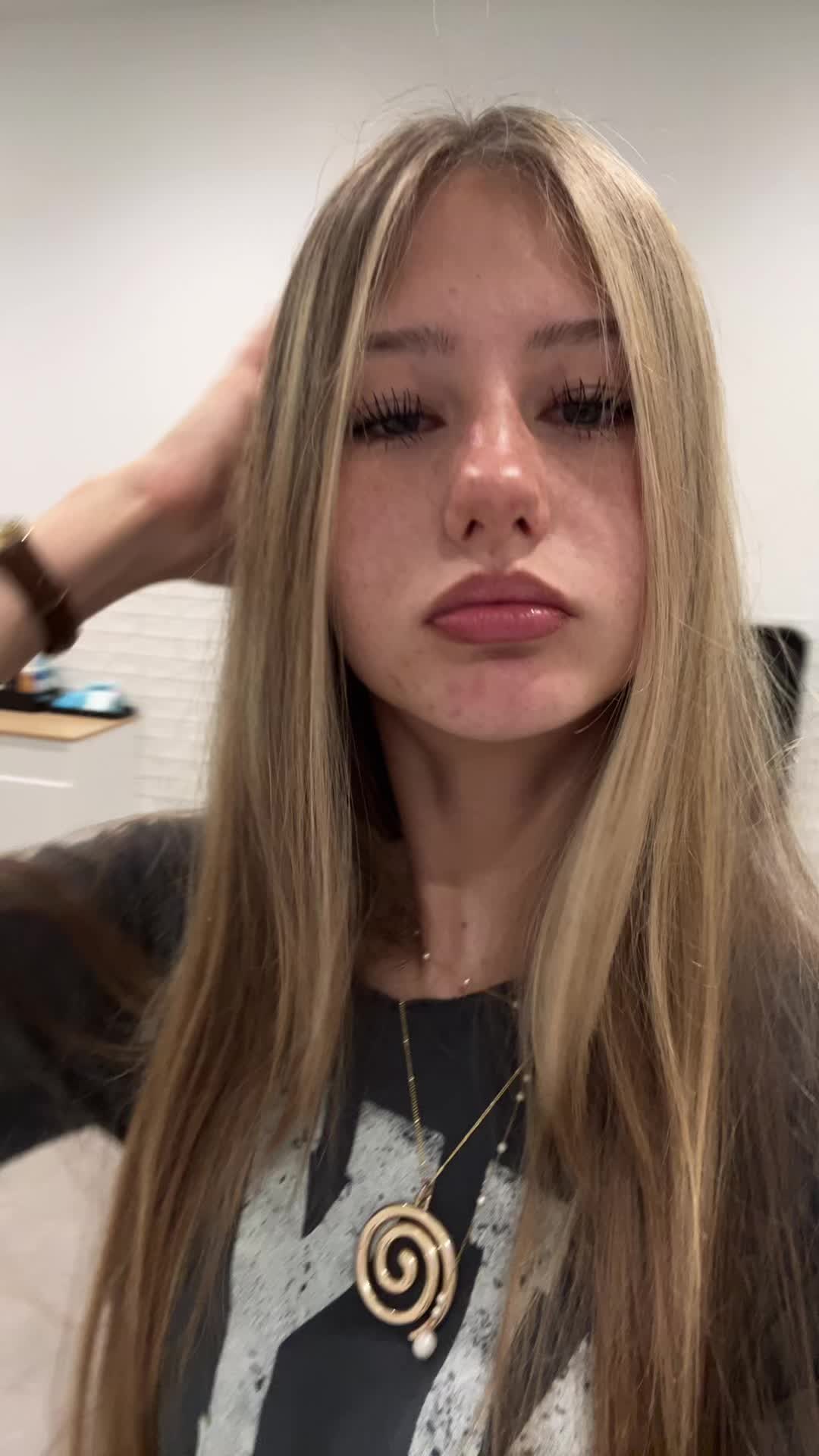 @isabella dimov