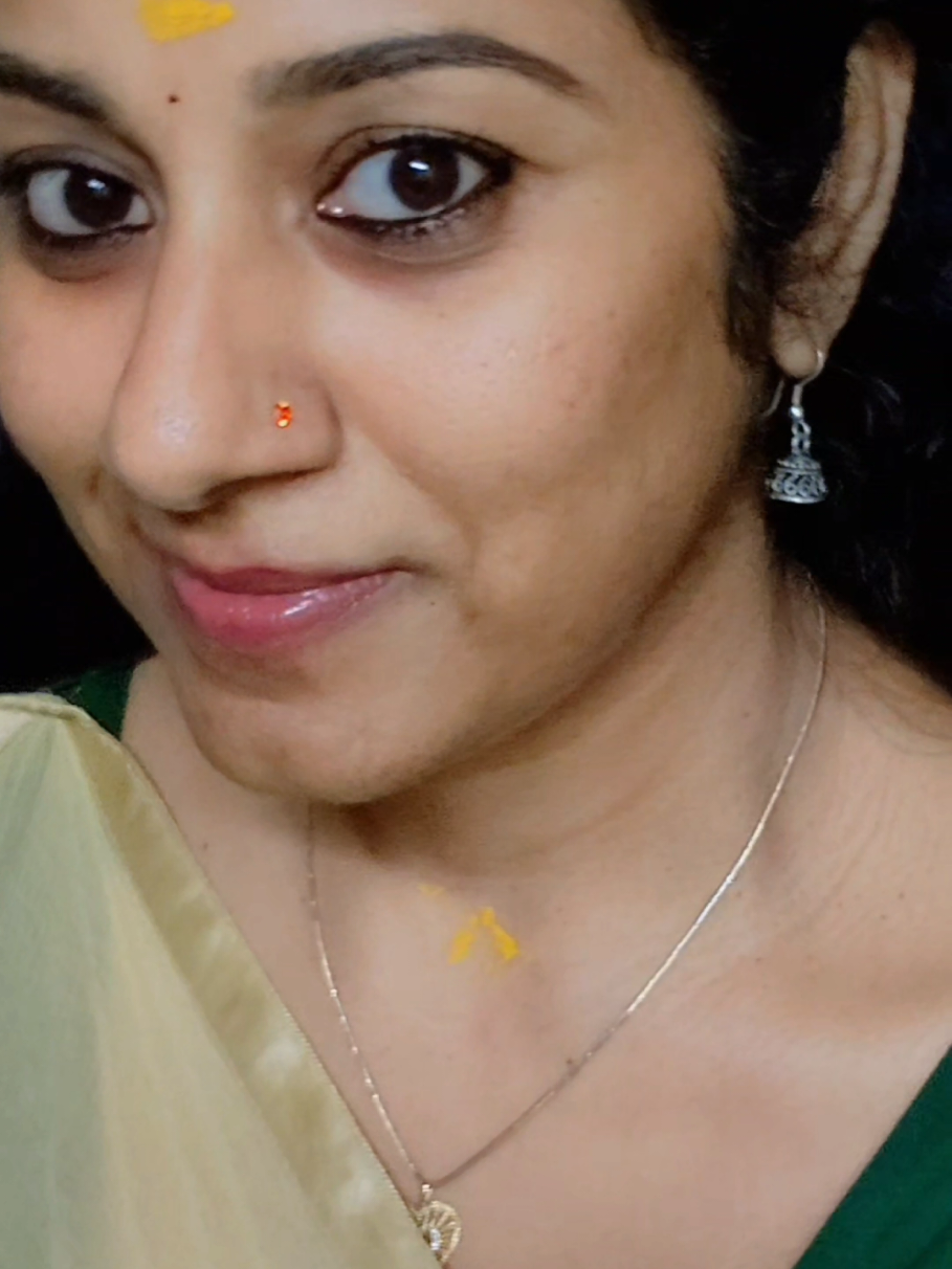 @Divyanair