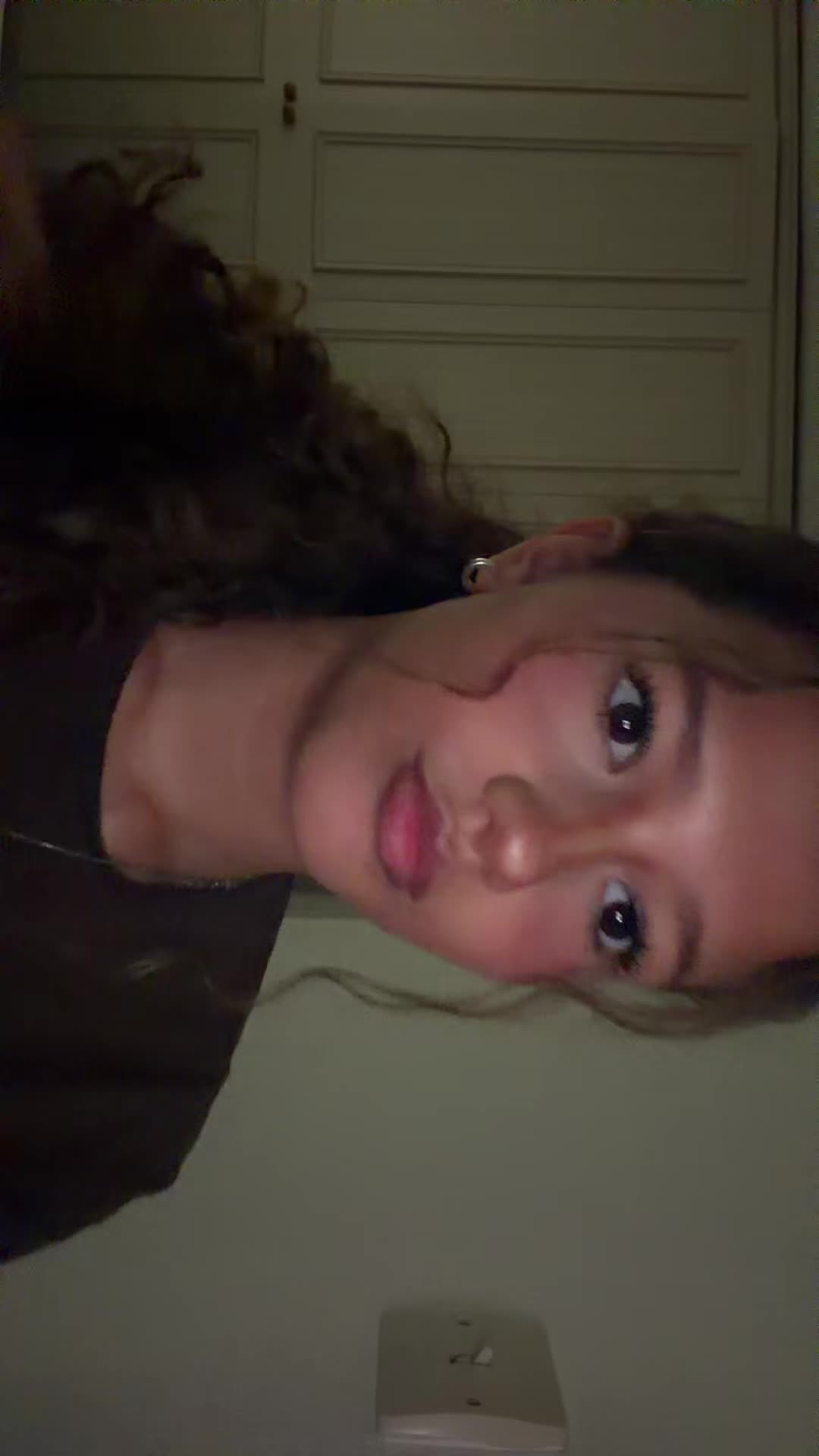 @phoebespam75