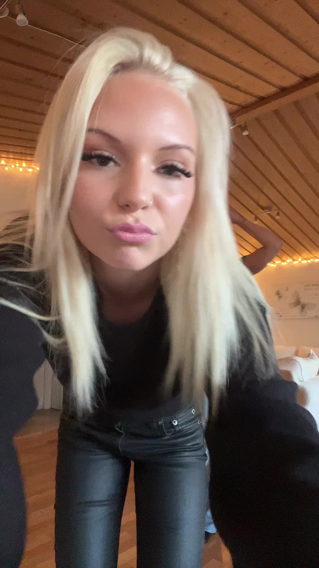 @annagustaFssson💜