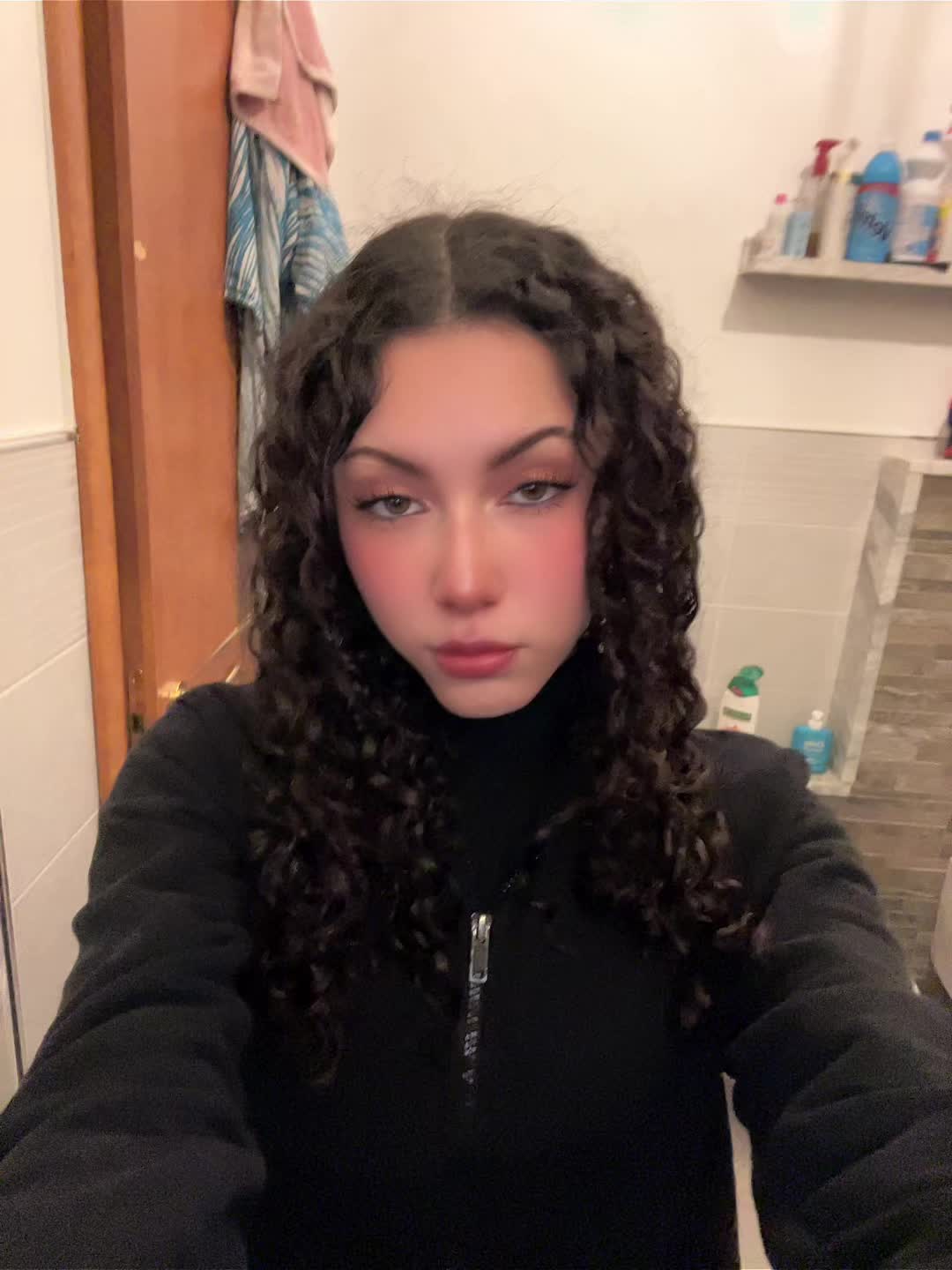 @𝑬𝒎𝒊𝒍𝒚
