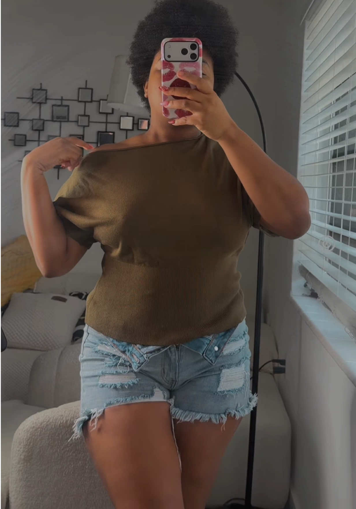 @precious_ushlee