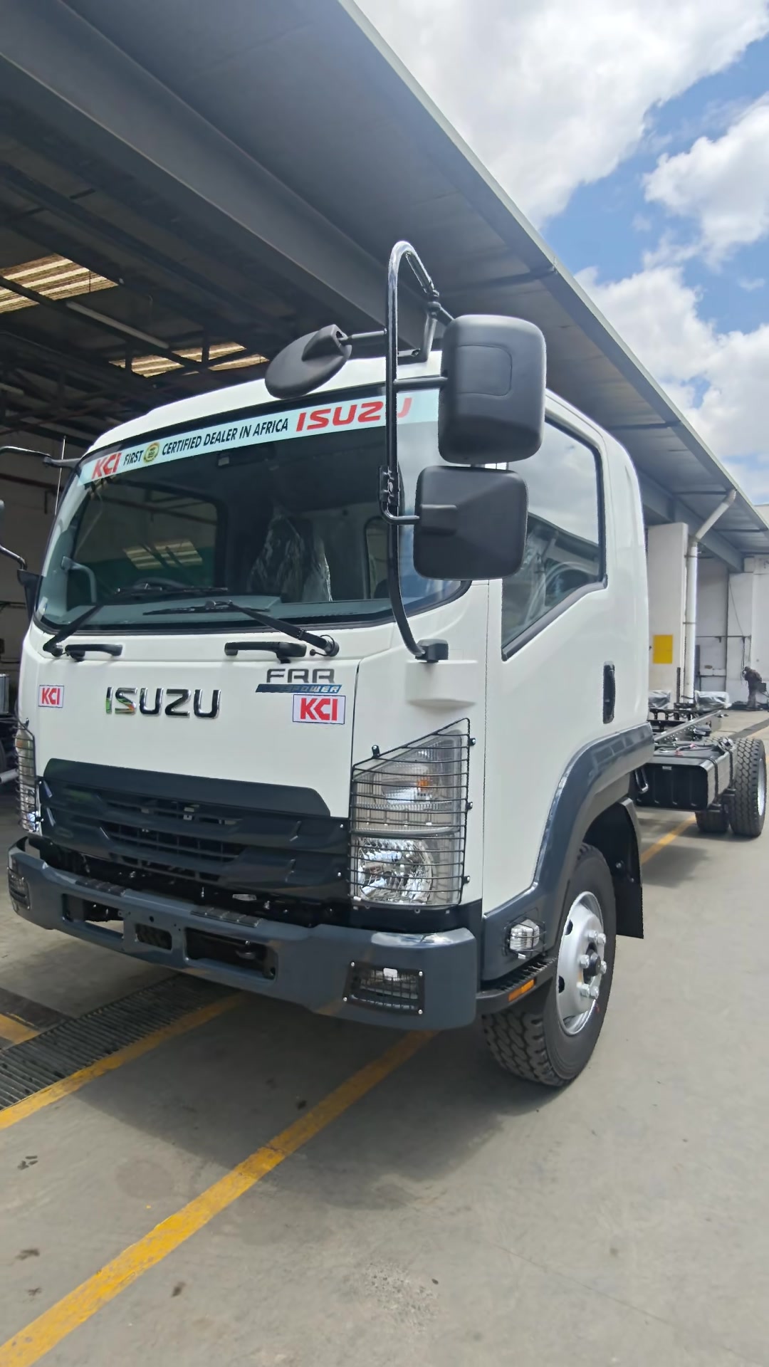 @Stella wa Isuzu