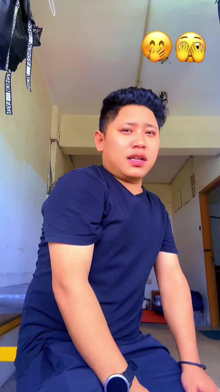 @अमृत गुरुङ💔🥀