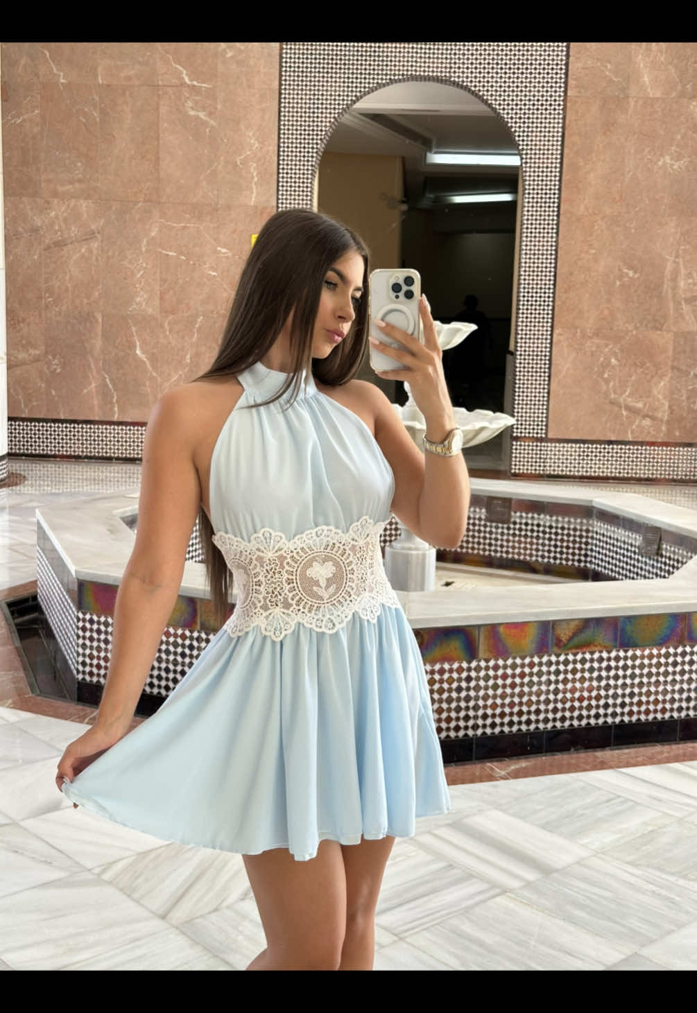 @BELLA LUXE