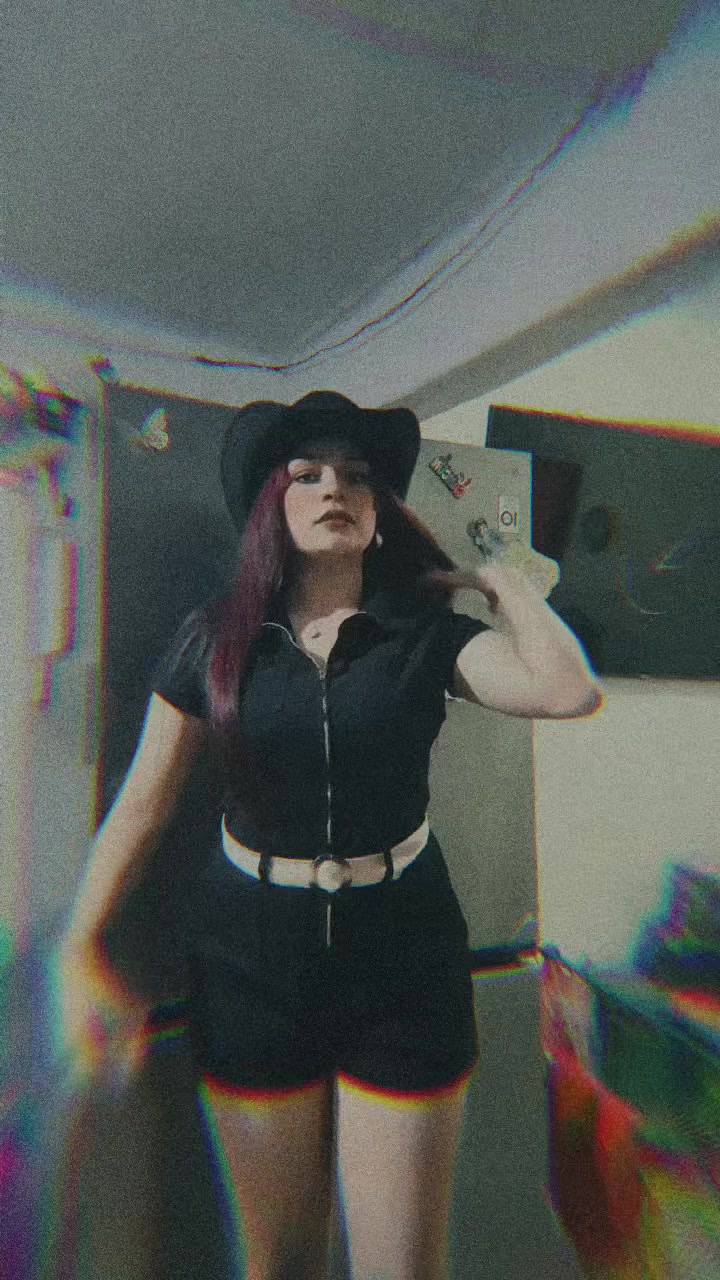 @𝓜𝓲𝓼𝓱🐾