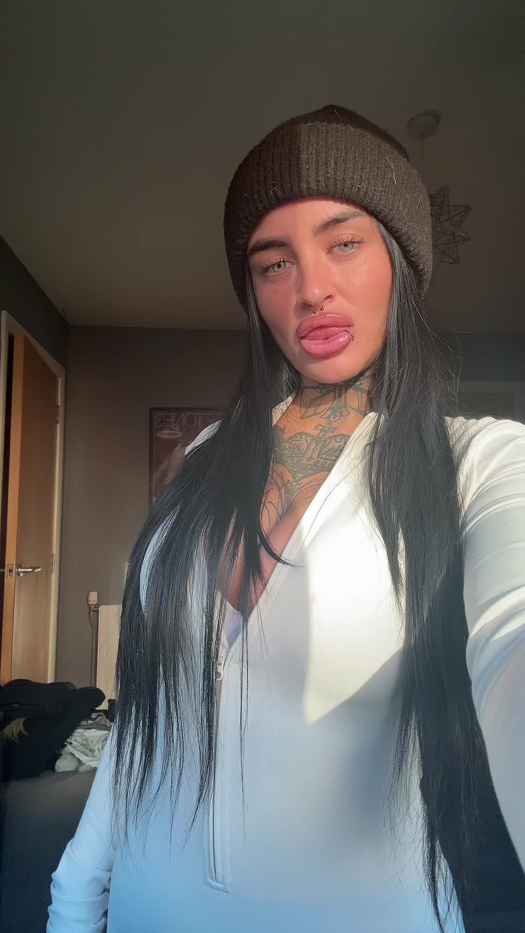 @UNHOLYERIN