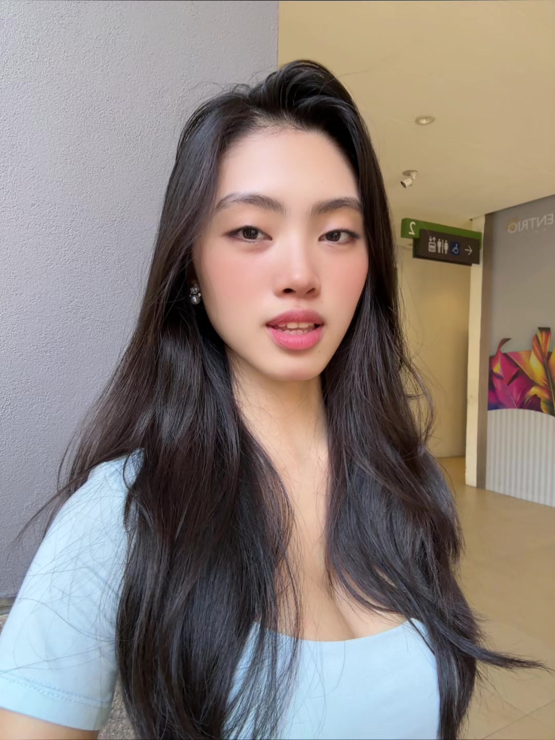 @️
