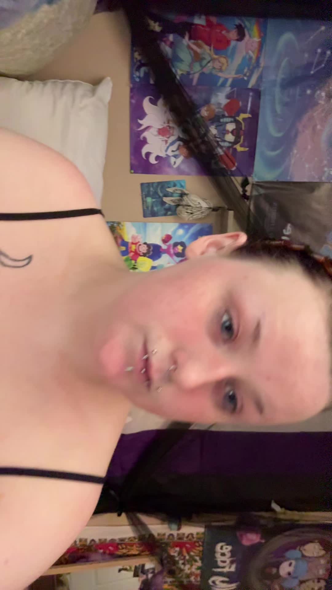@𝑹𝒐𝒔𝒆 ⛧🦇