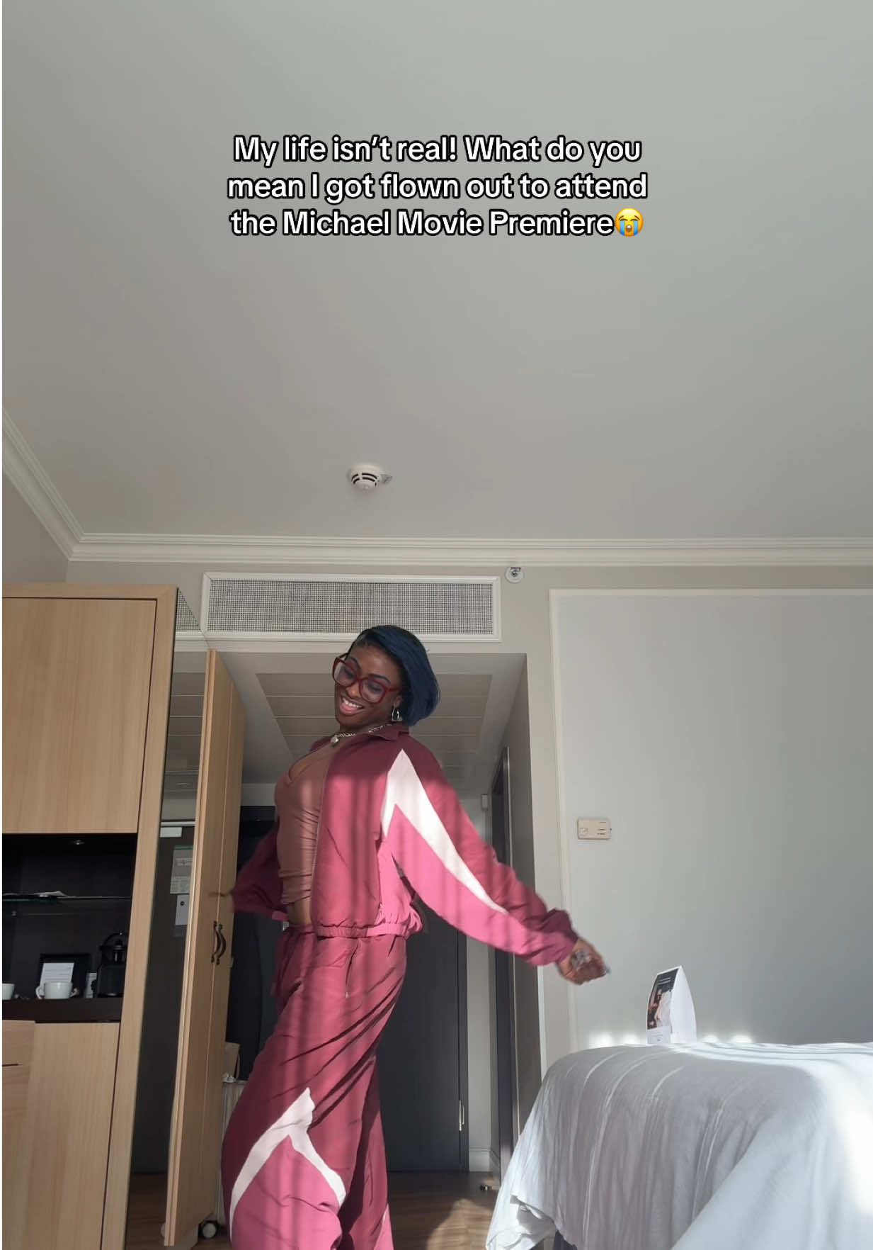 @ItsJustNif&egrave;