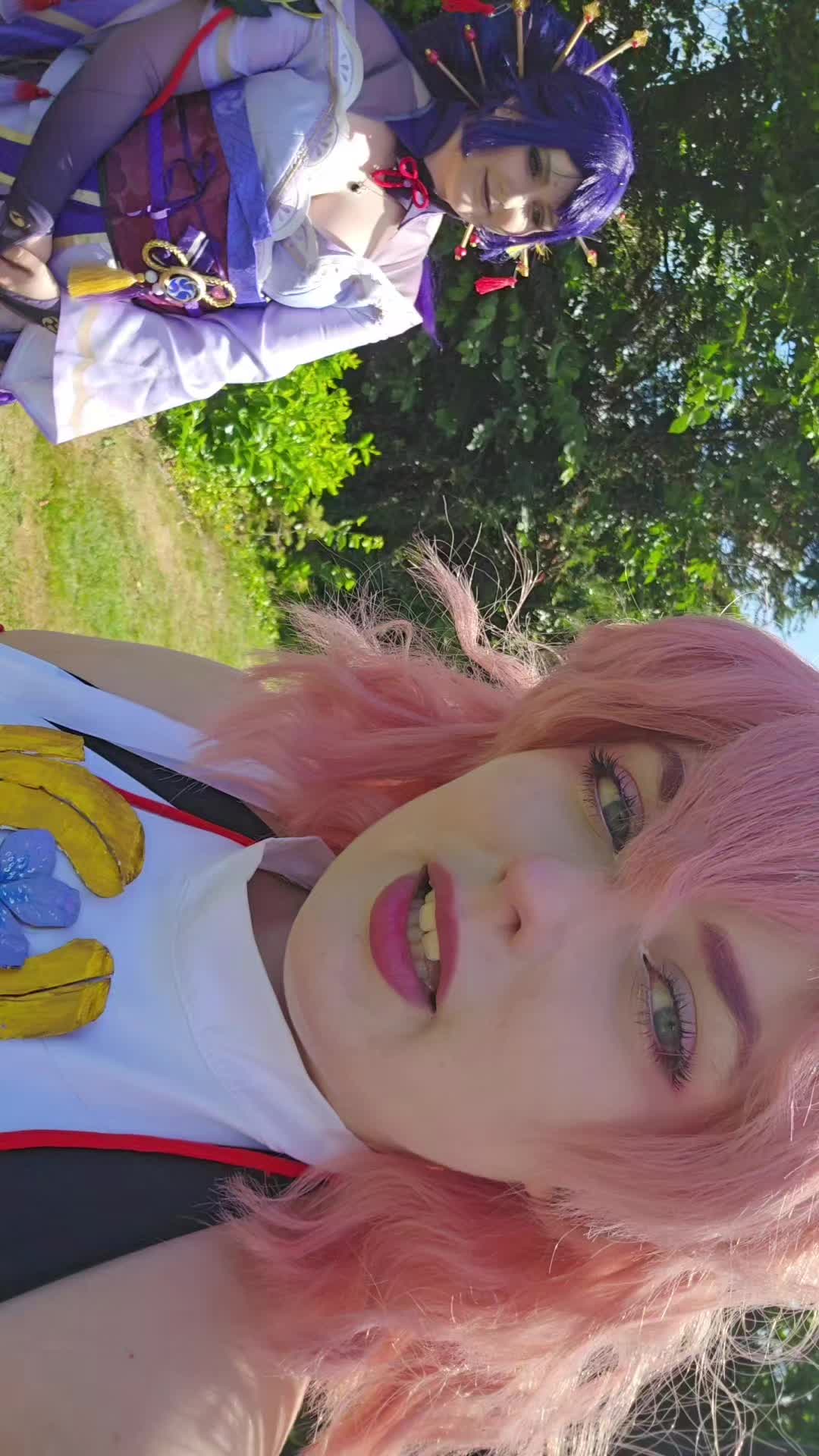 @~{Cc}~