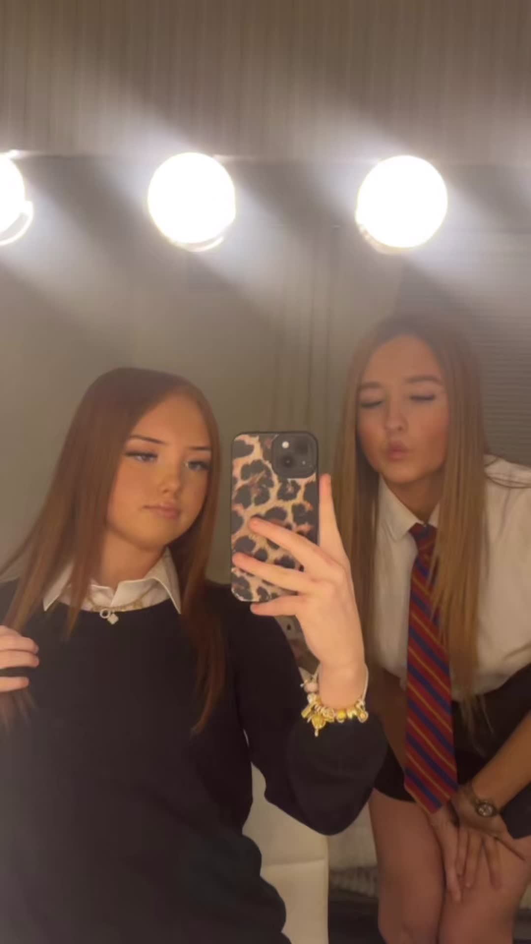 @𝓣𝓲𝓯𝓯𝓪𝓷𝔂-𝓻𝓸𝓼𝓮