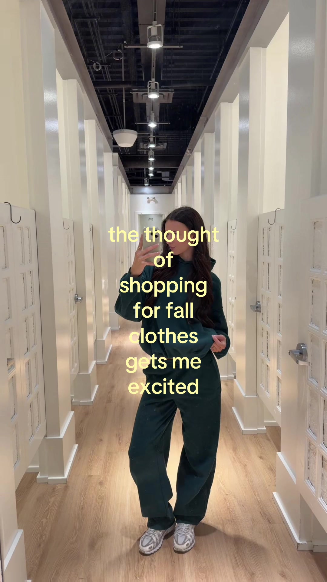 @_alexisbez