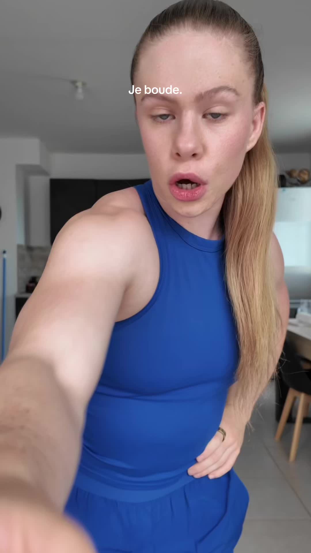 @Julie đ