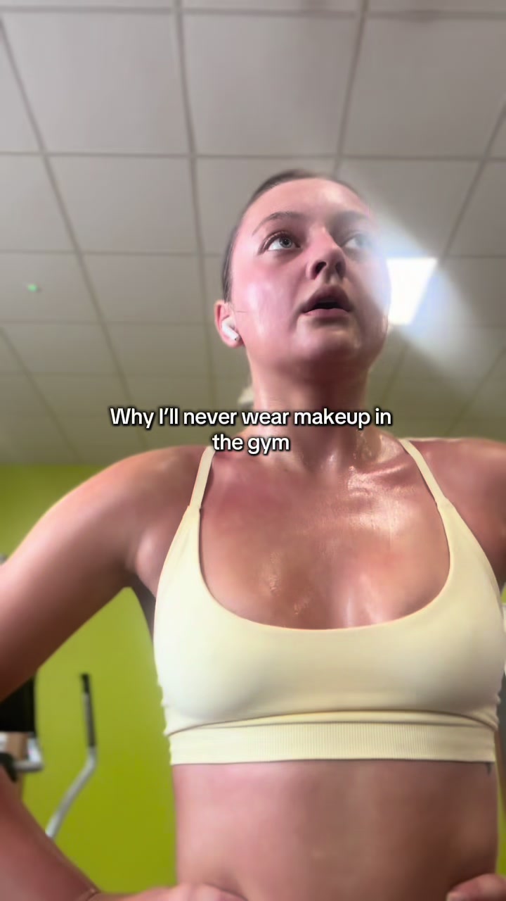 @chloefoxfitness