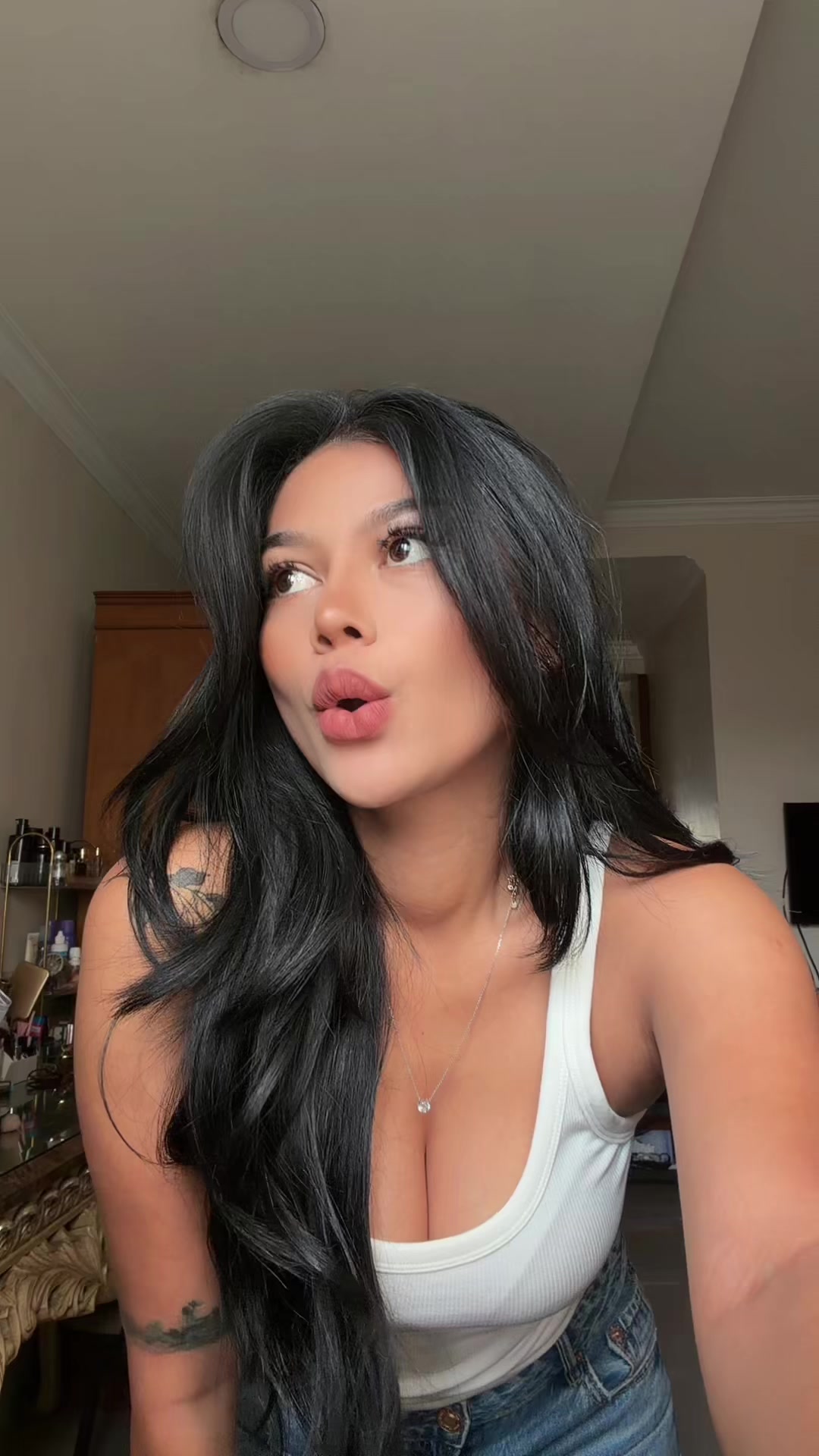 @Kikinii