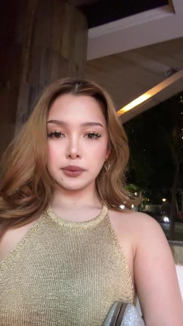 @𝒴 .