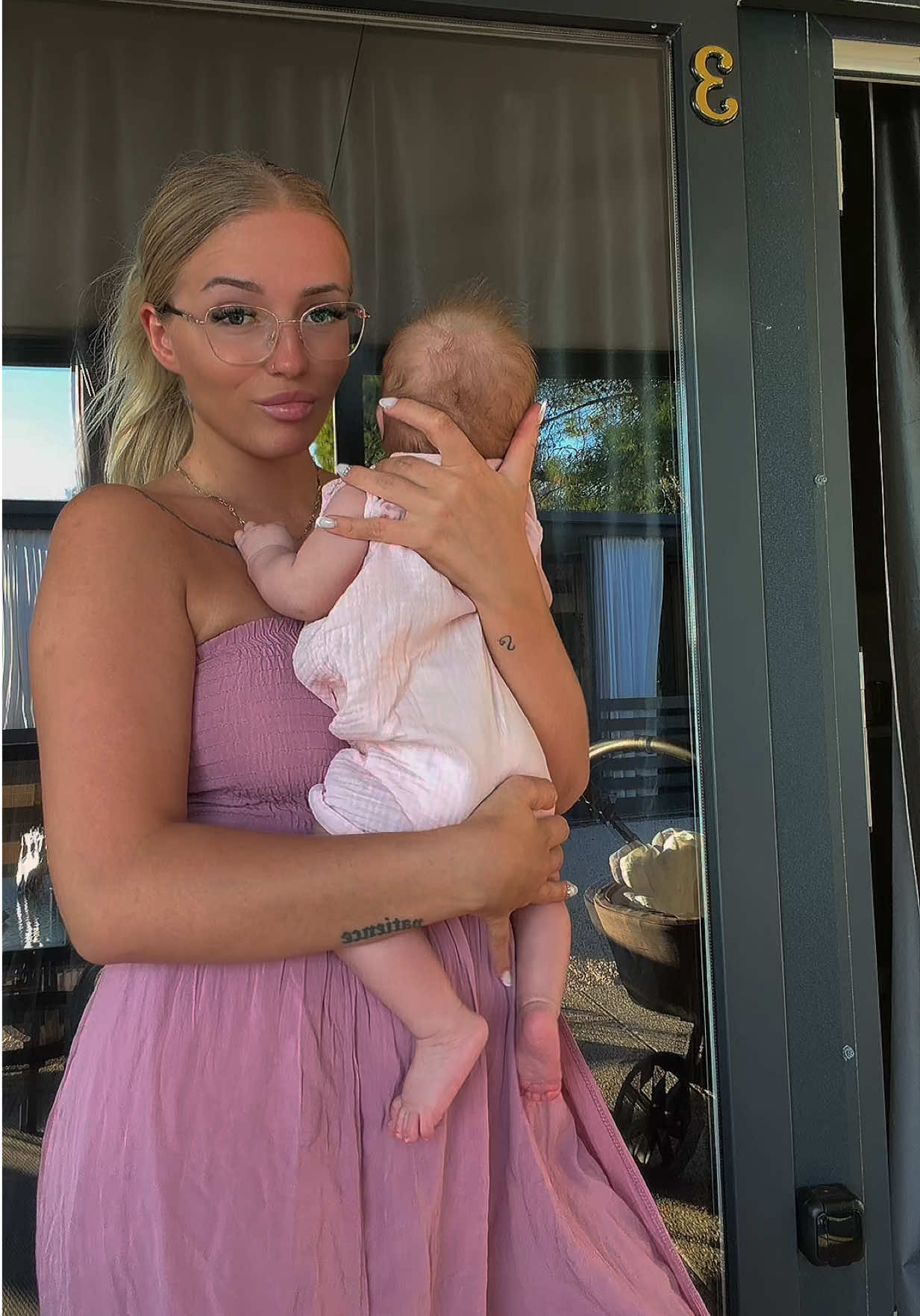 @Nina Ninči Karda&scaron;evič