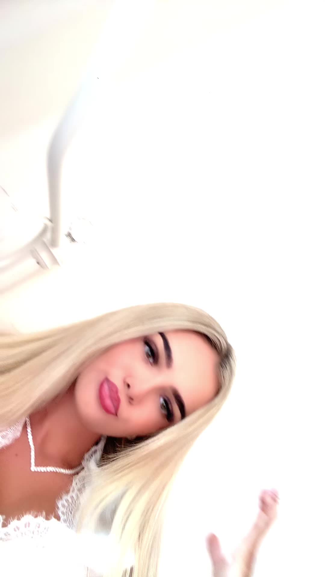 @𝓯𝓻𝓮𝔂𝓪 ᥫ᭡
