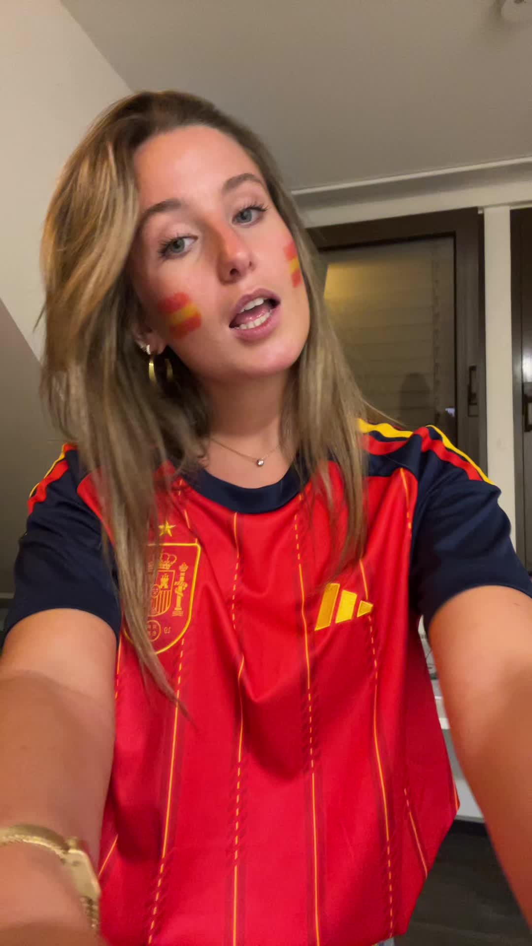 @Lara
