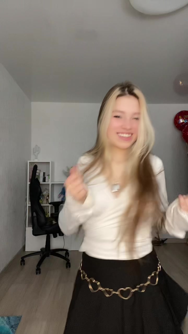 @Маленька