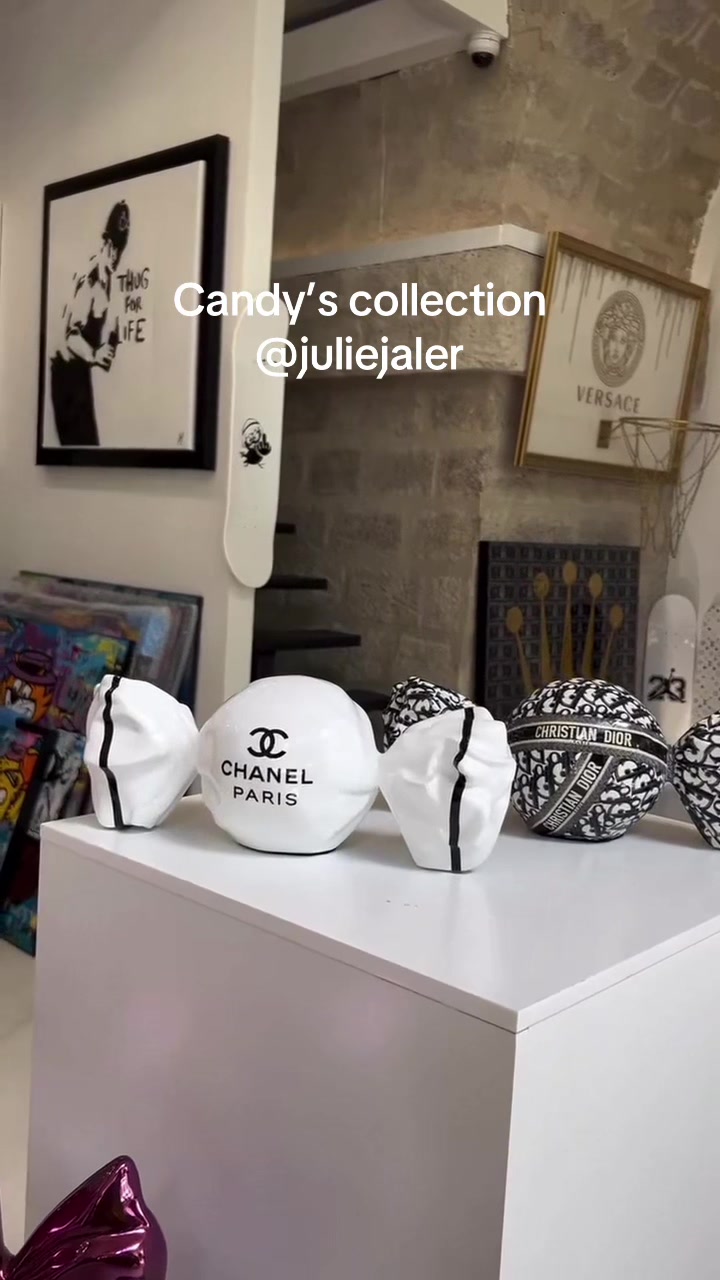 @Art gallery BY JALER