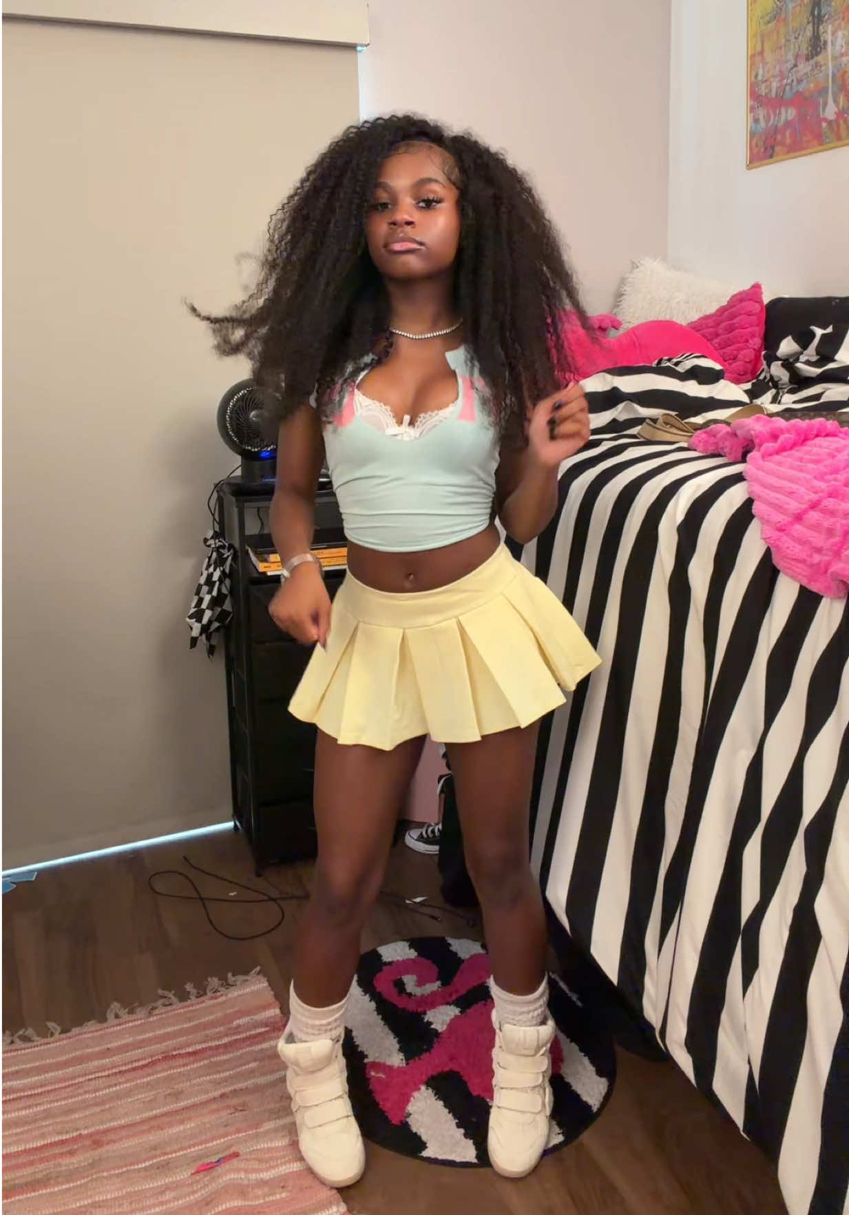 @kweendollita