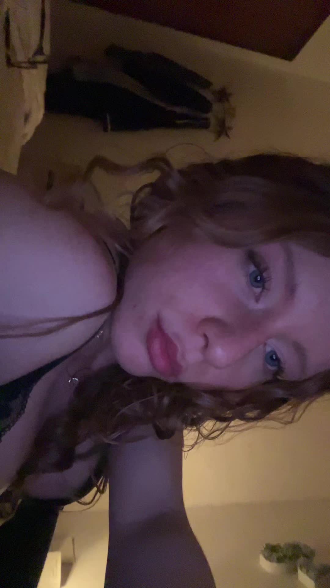 @_elisaaffe_