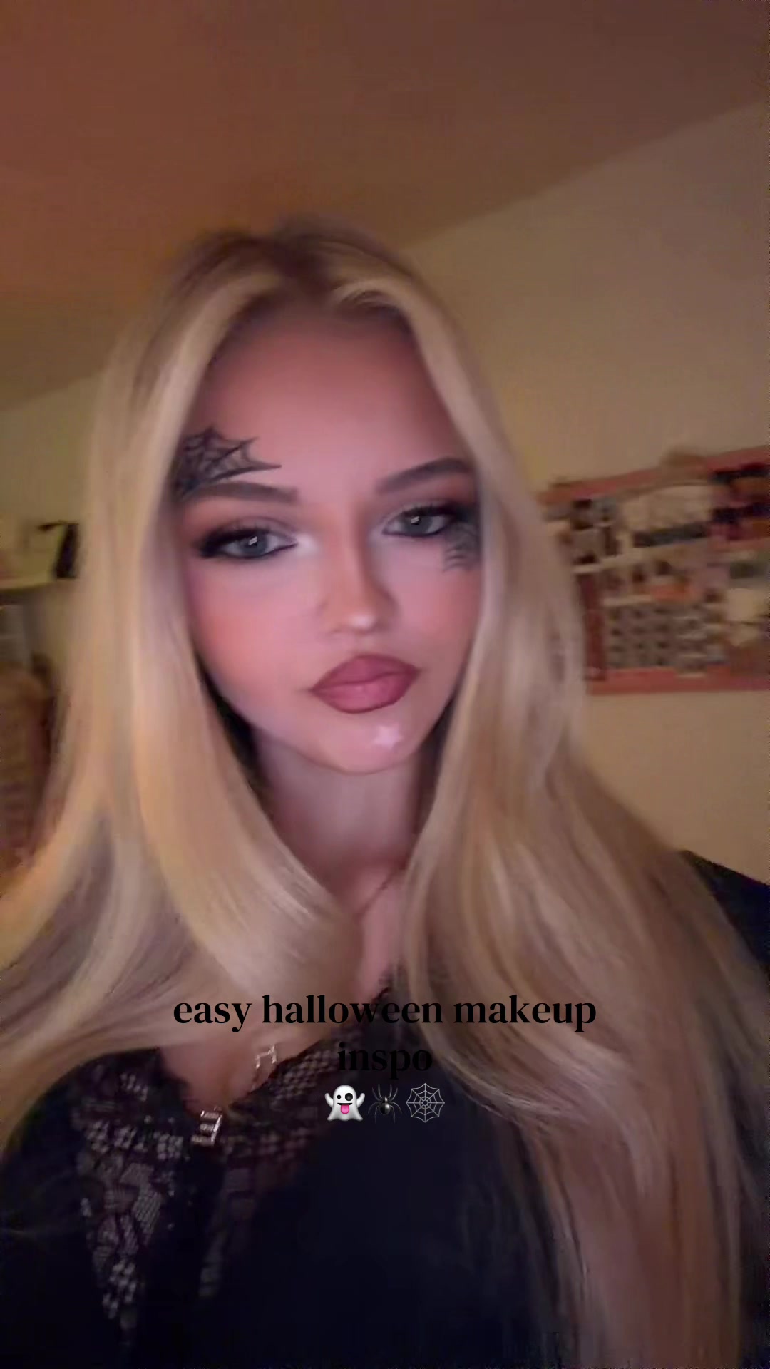 @𝐜𝐡𝐥𝐨𝐞🍸