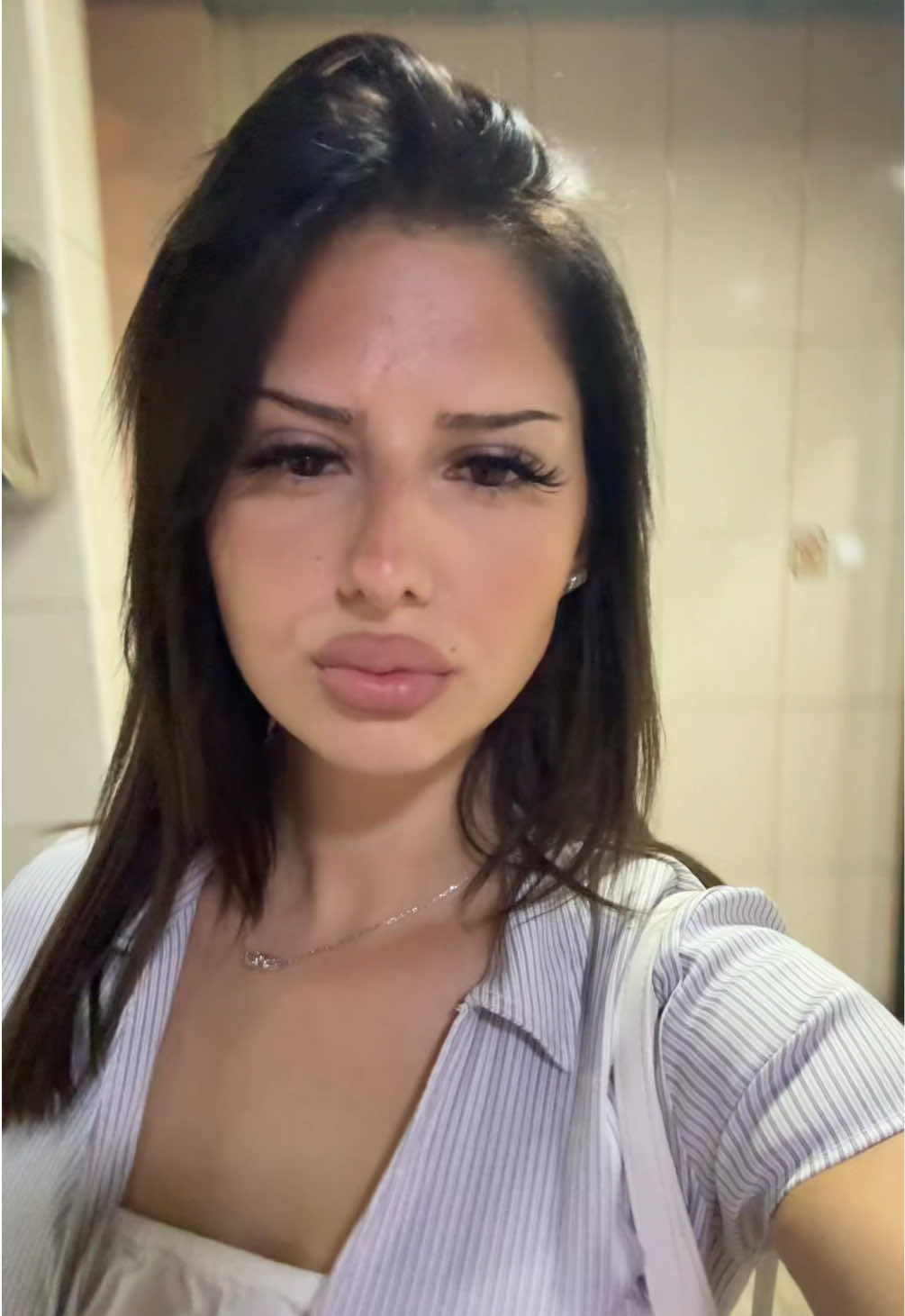 @𝒆𝒓𝒐𝒏𝒂 🇦🇱