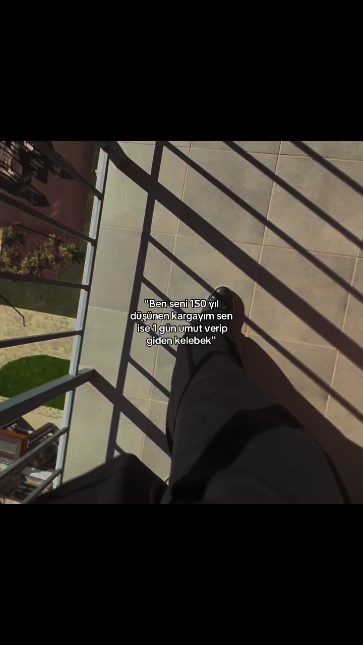 @🏴