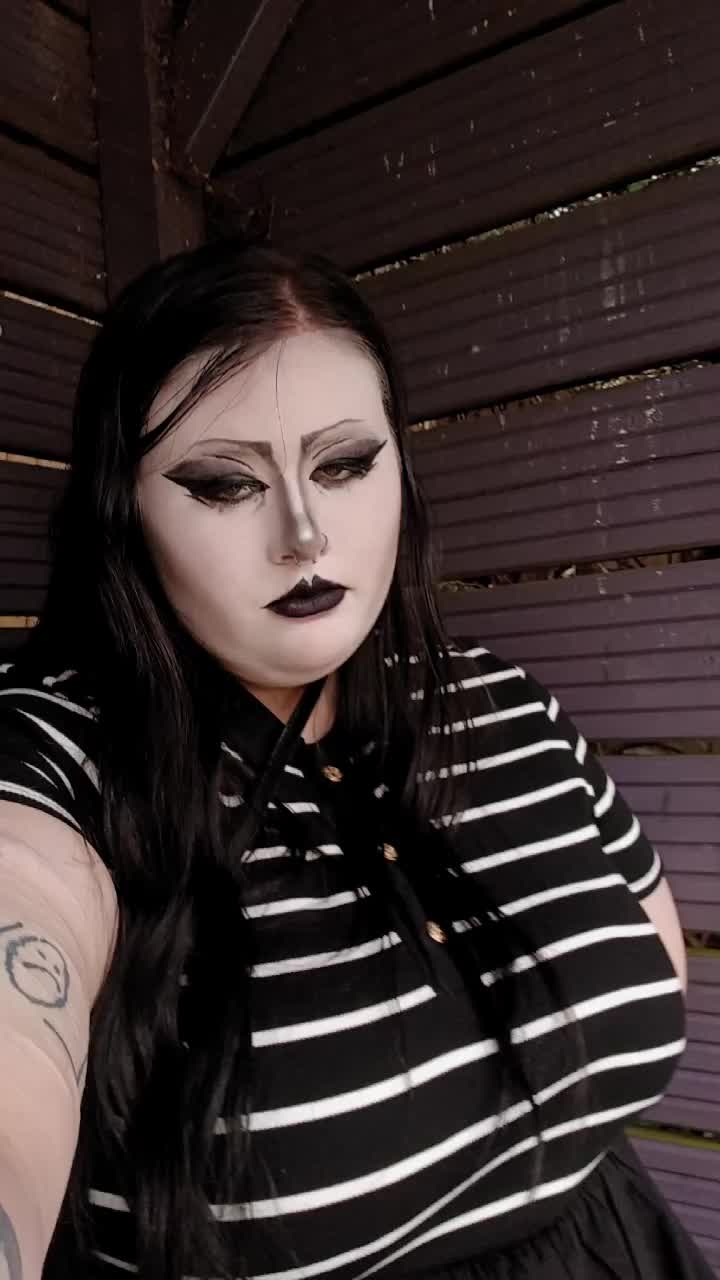 @$AFFR♡N 🖤