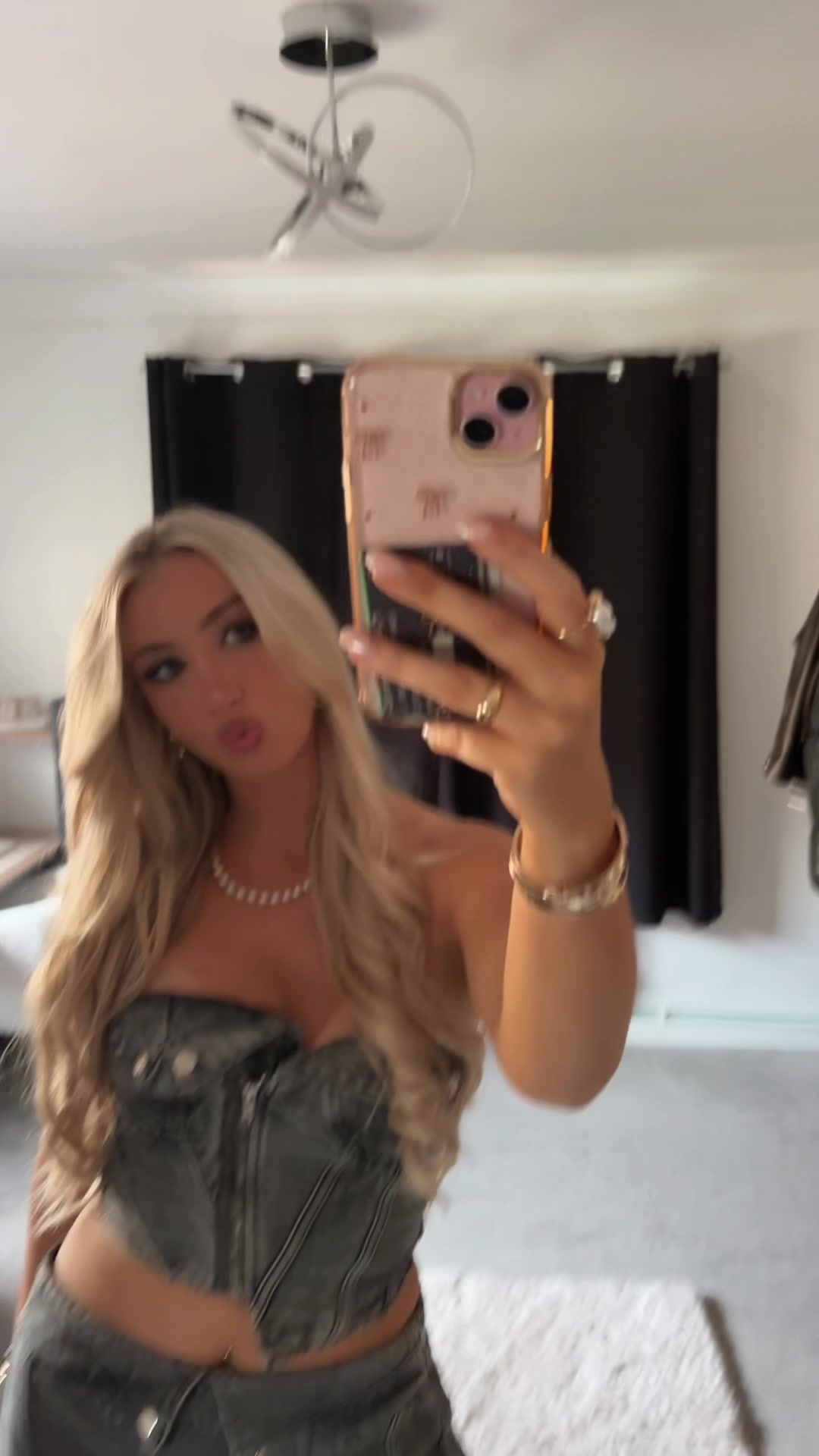 @lauren nicole