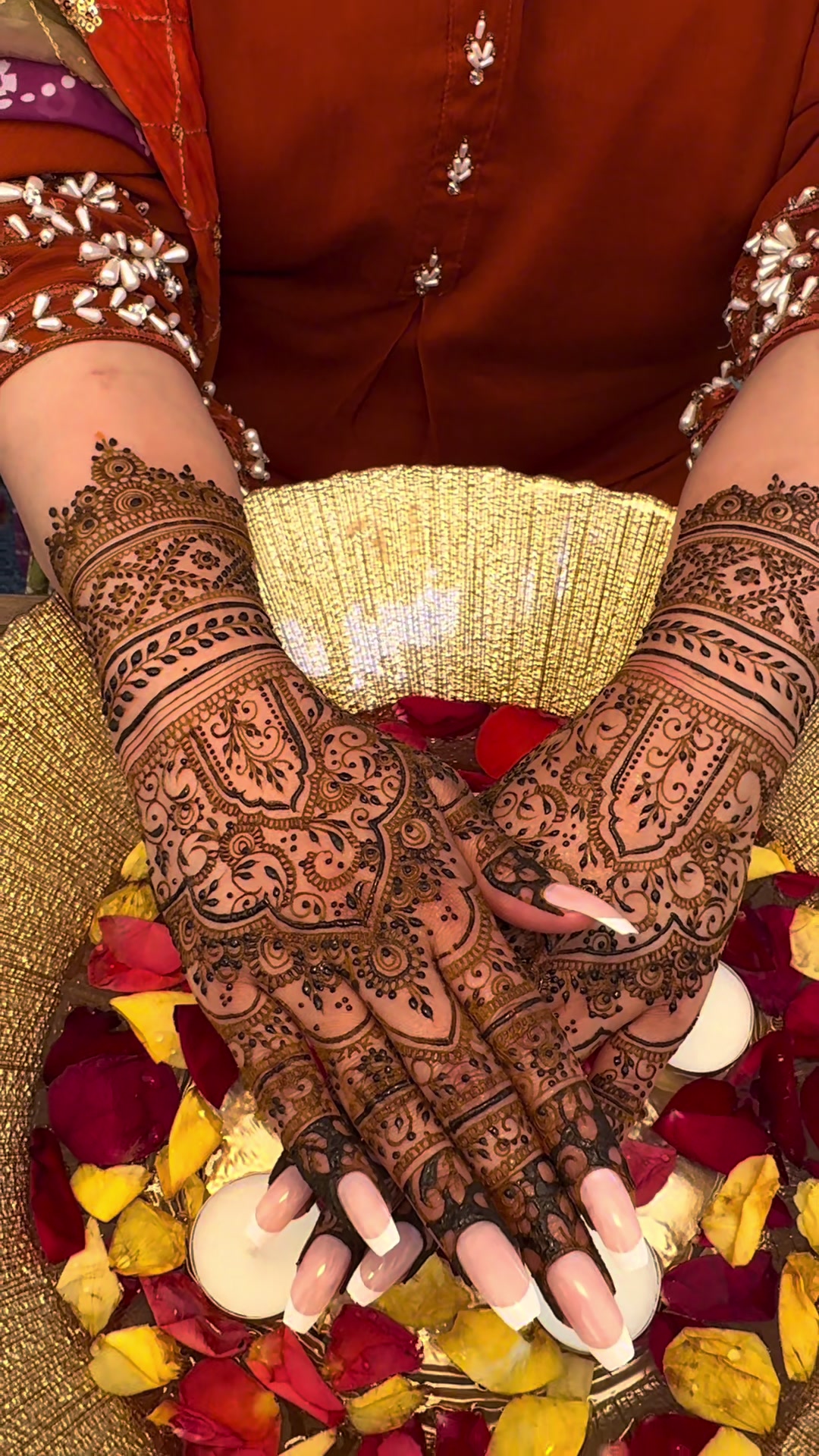 @Sanaasmehndi