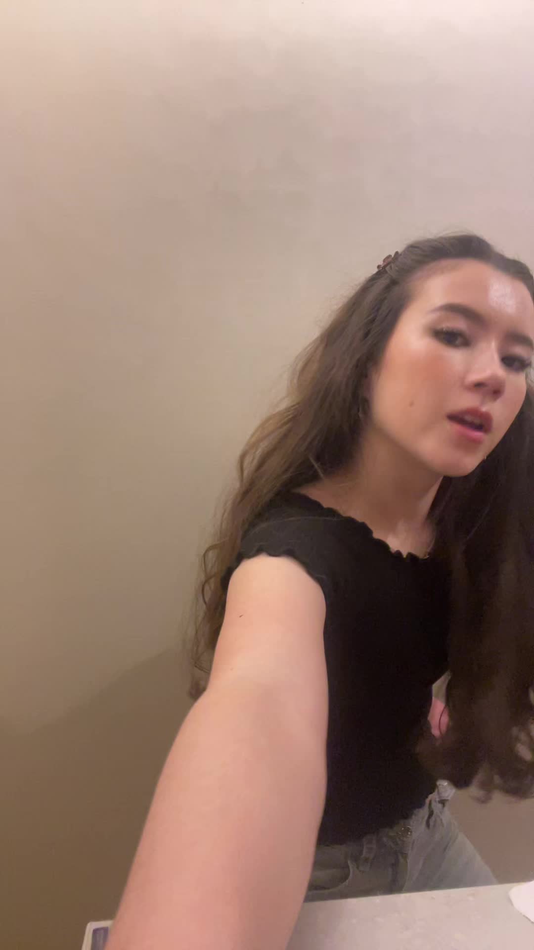 @I S A B E L L A