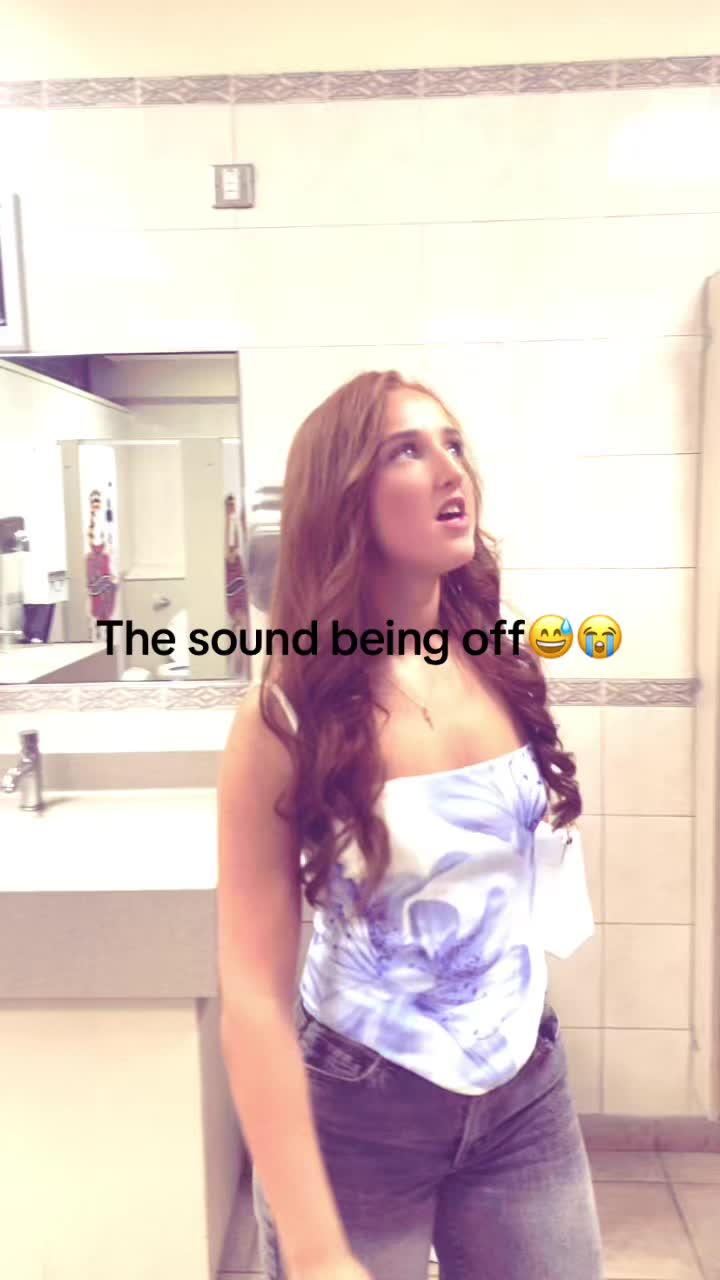 @Demi-Leigh
