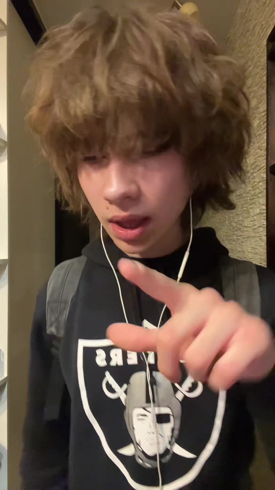 @nocurlyyy