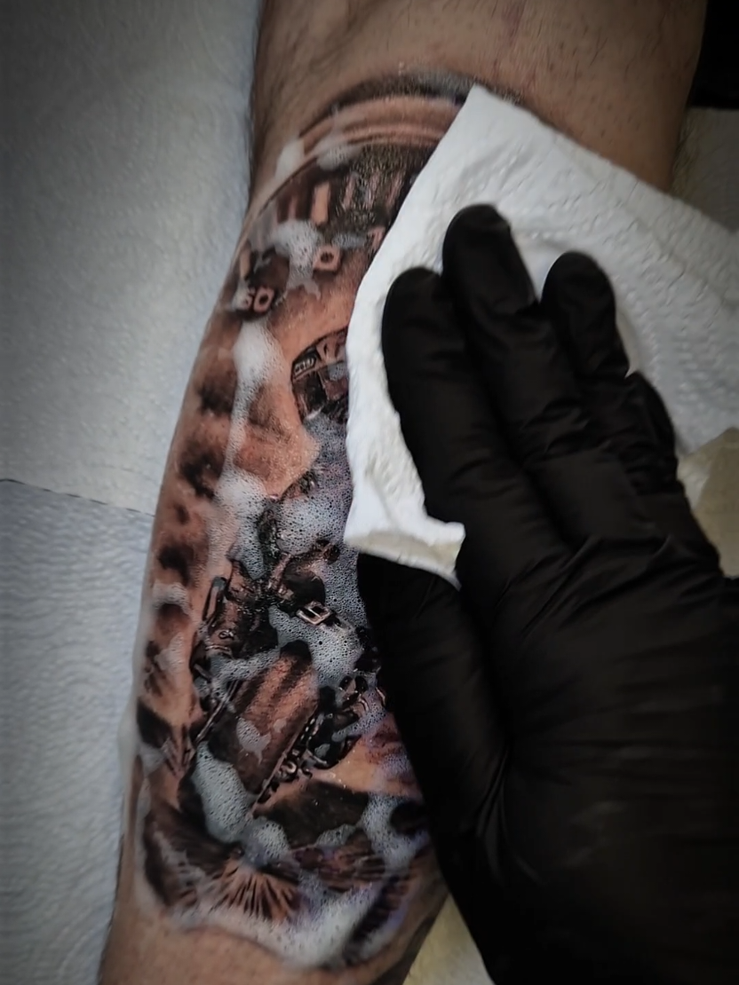 @Lozyoungtattoo