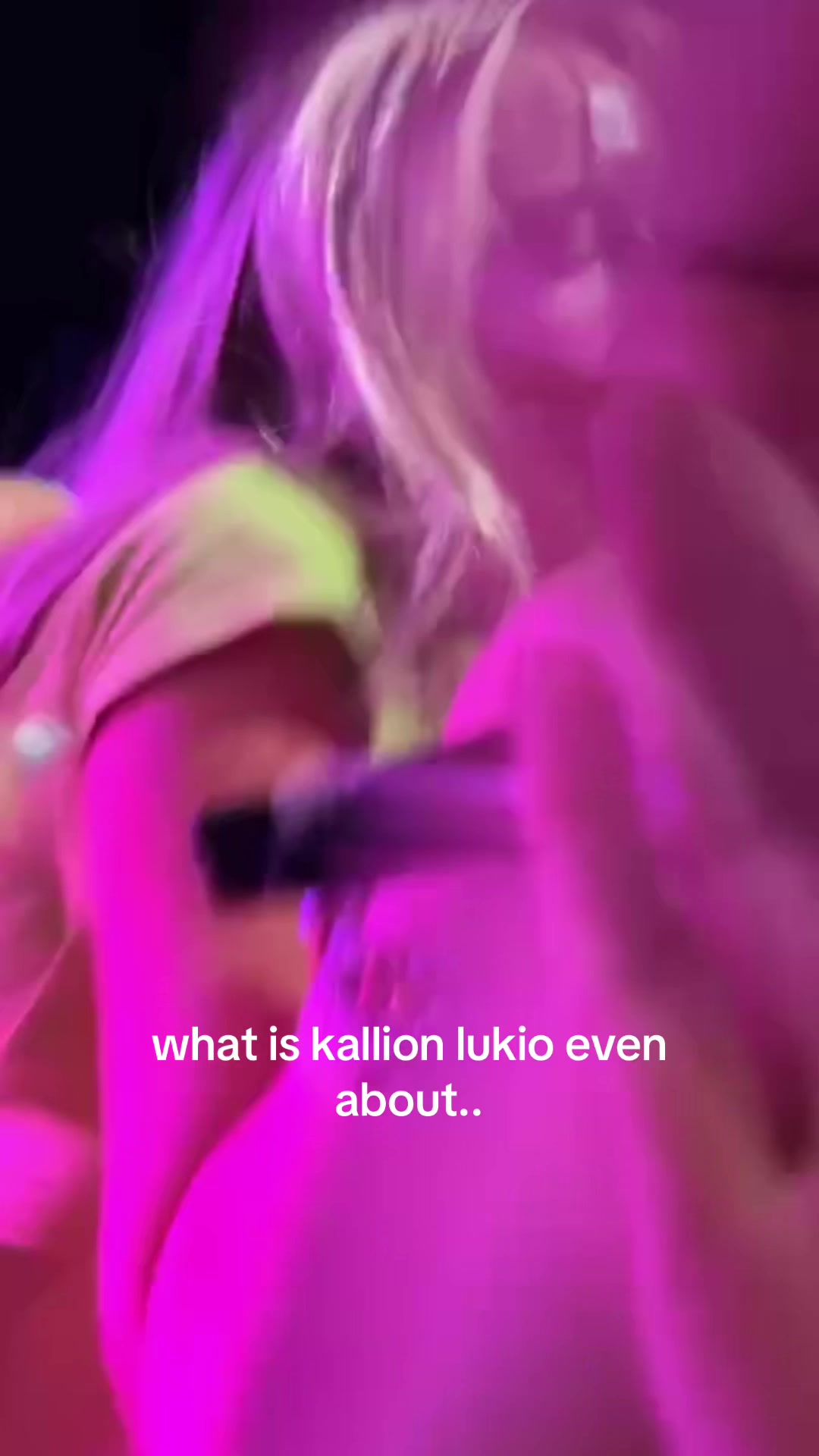 @Lumi🌈🦎