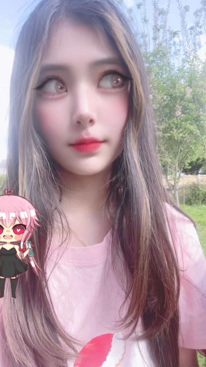 @𝑬 ୨୧