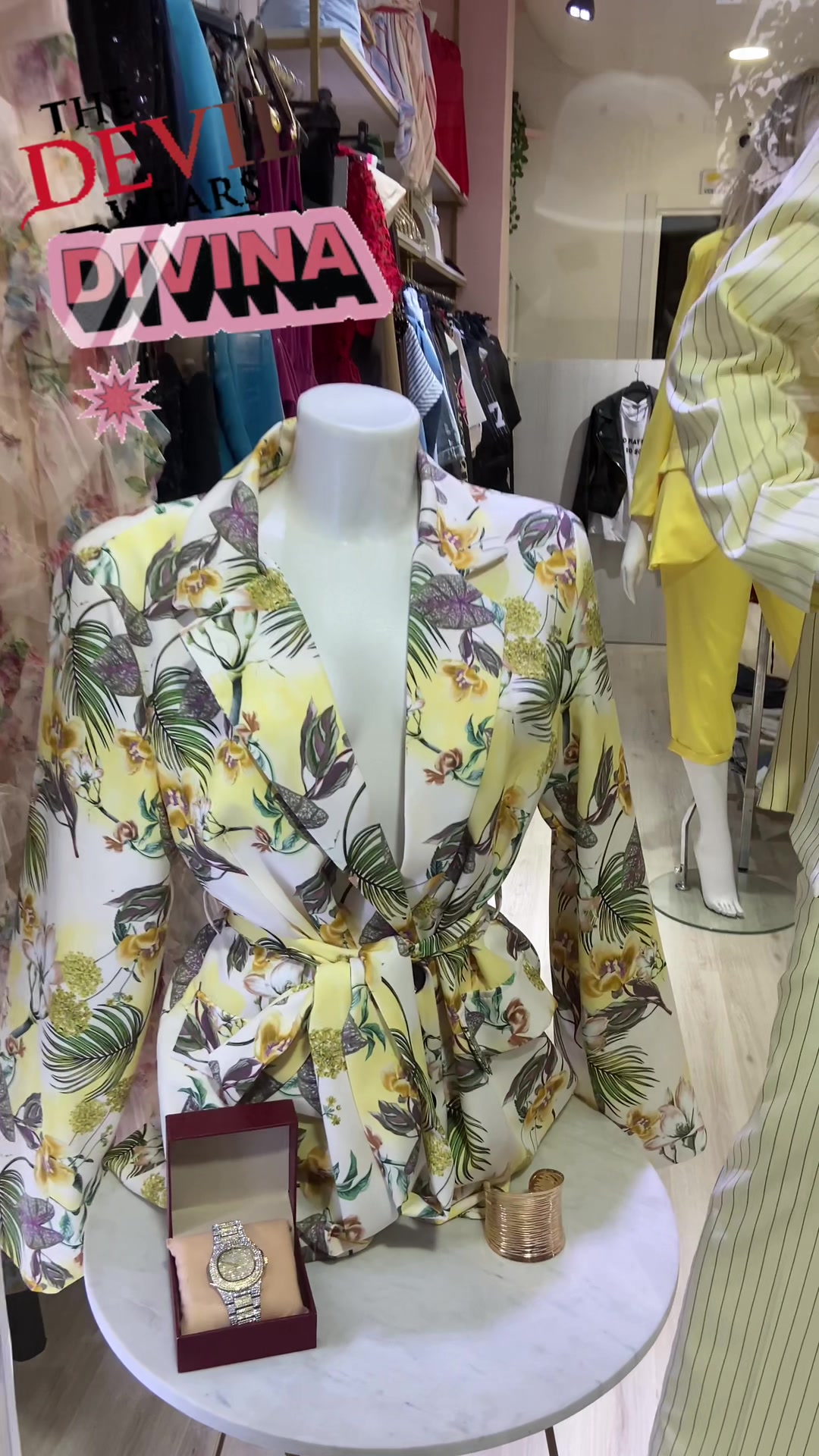@Divina_abbigliamento Salerno