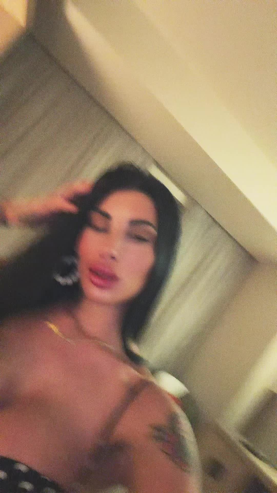 @EEE
