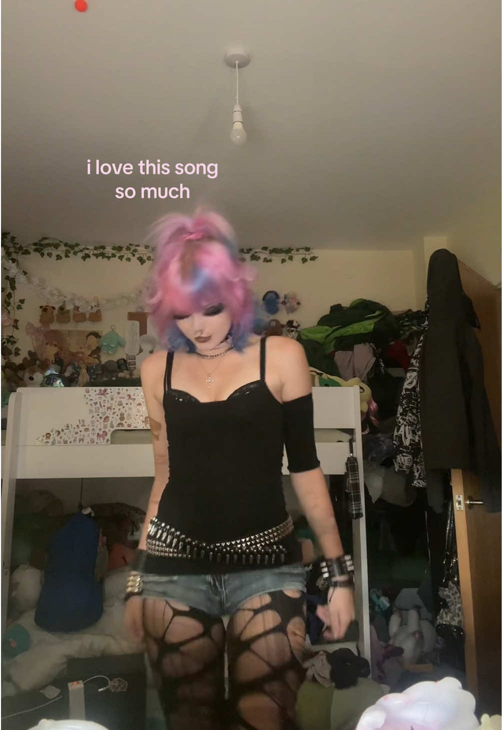 @✩
