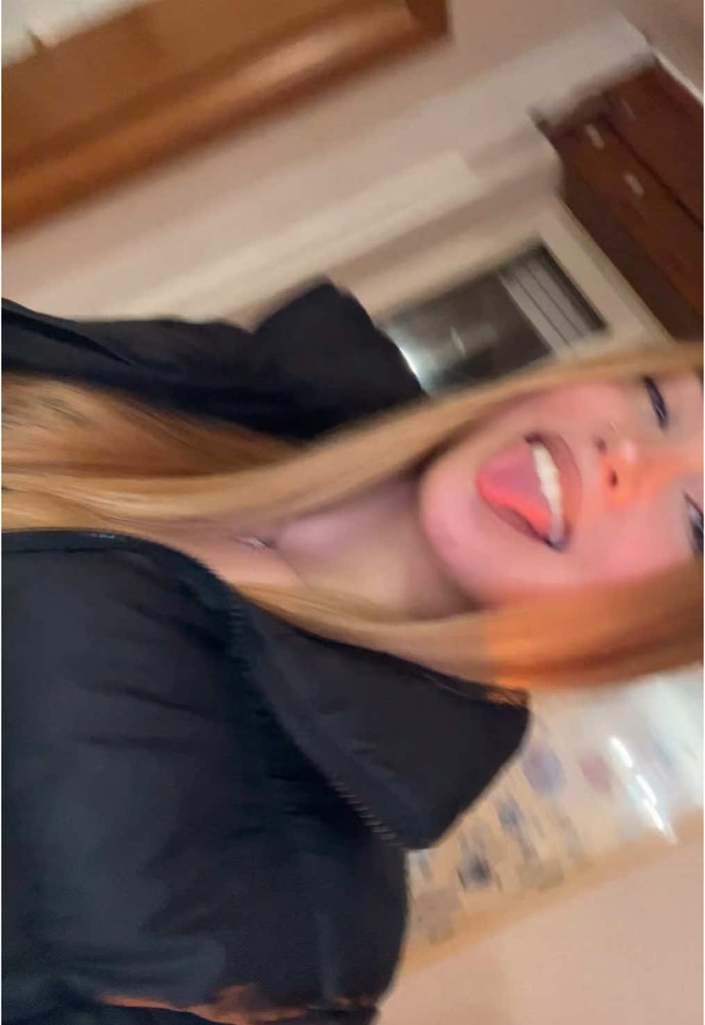 @𝐀 𝐃 𝐄 𝐋 𝐈 𝐍 𝐀🇲🇩