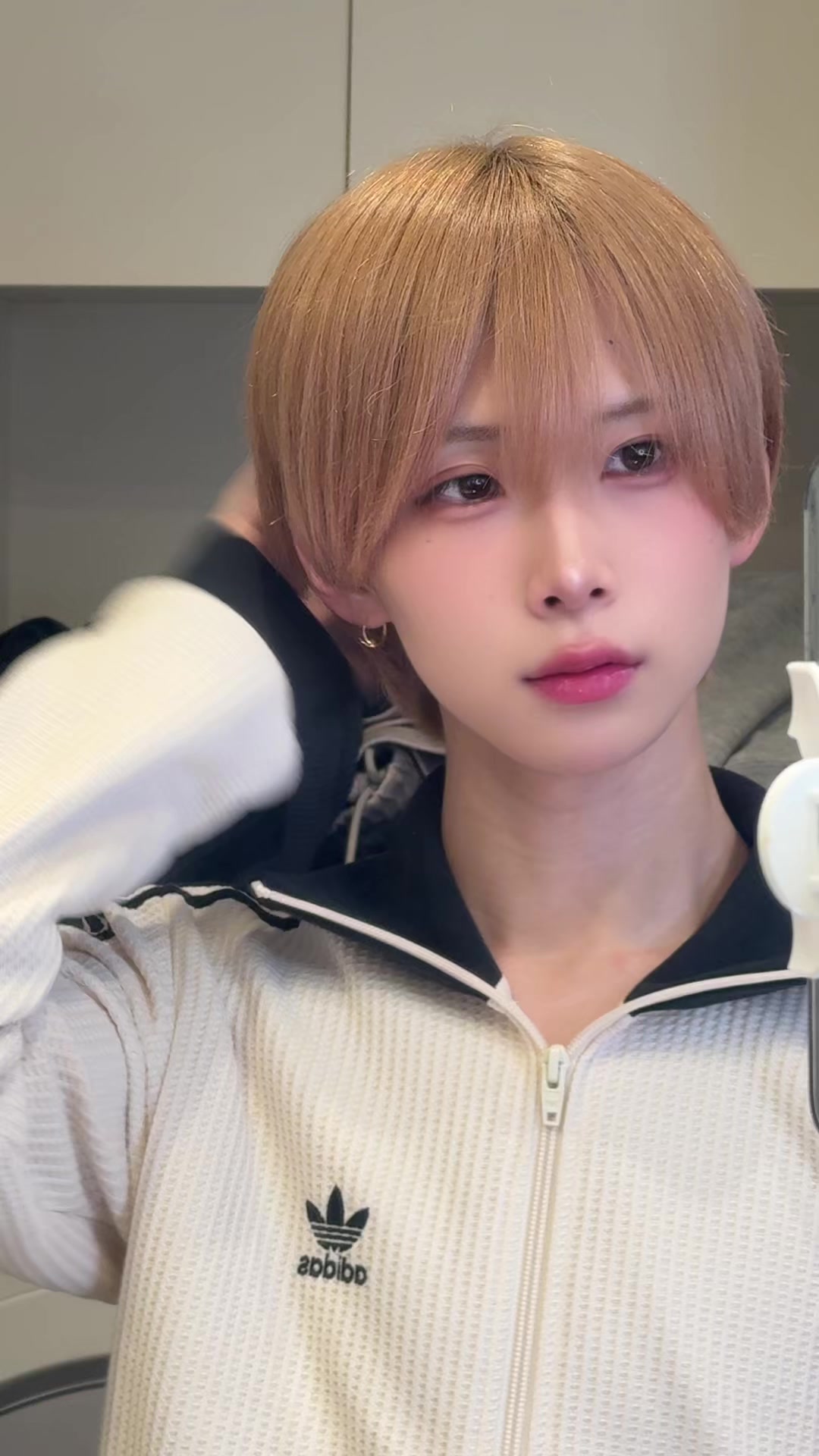 @たく