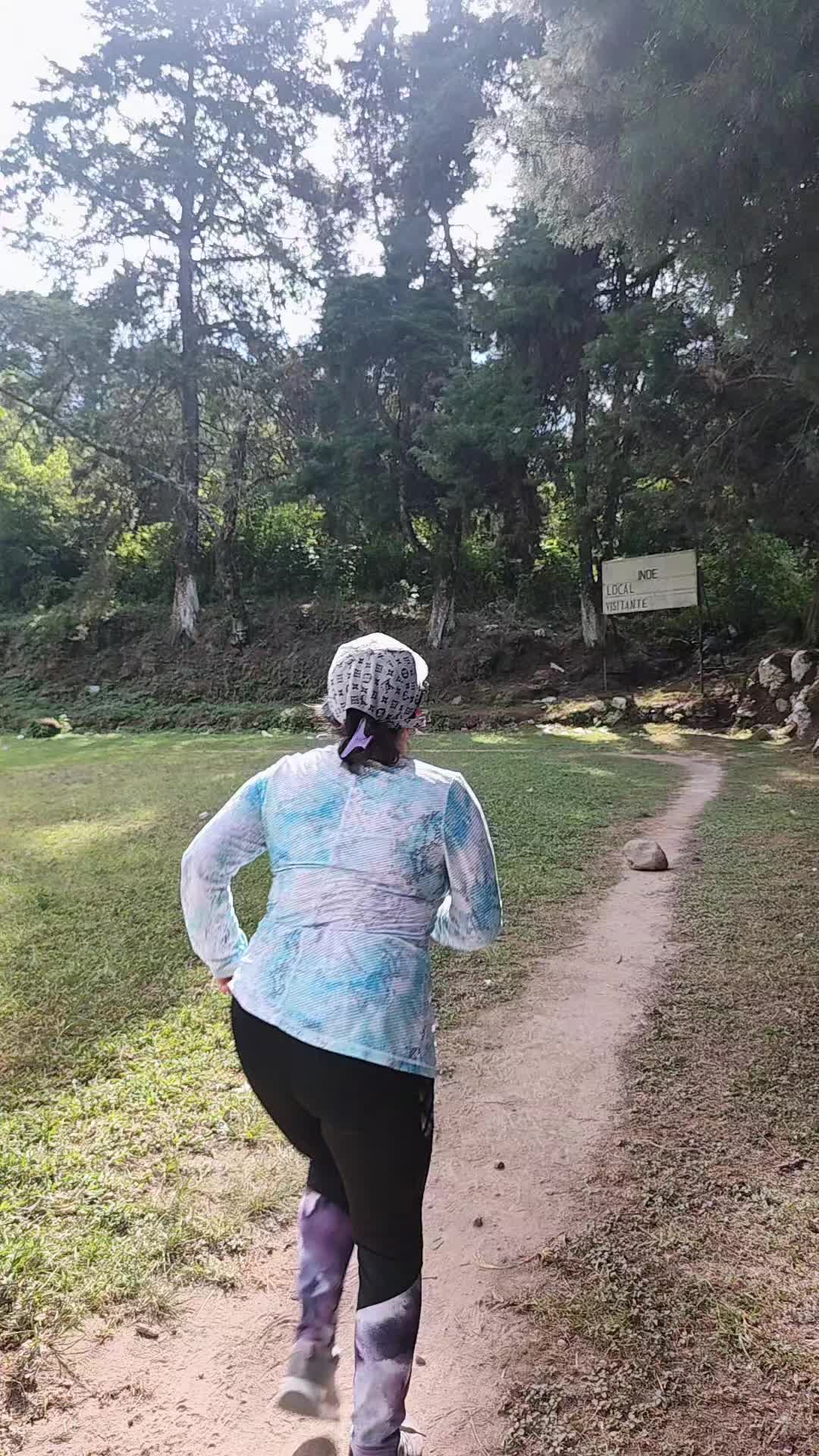 @Isaily Cosigua