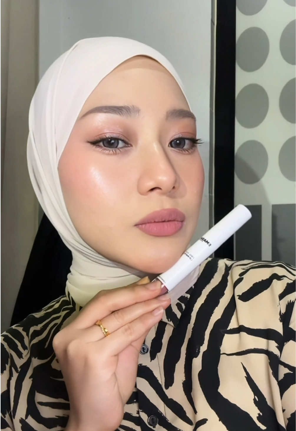 @SANIYAH