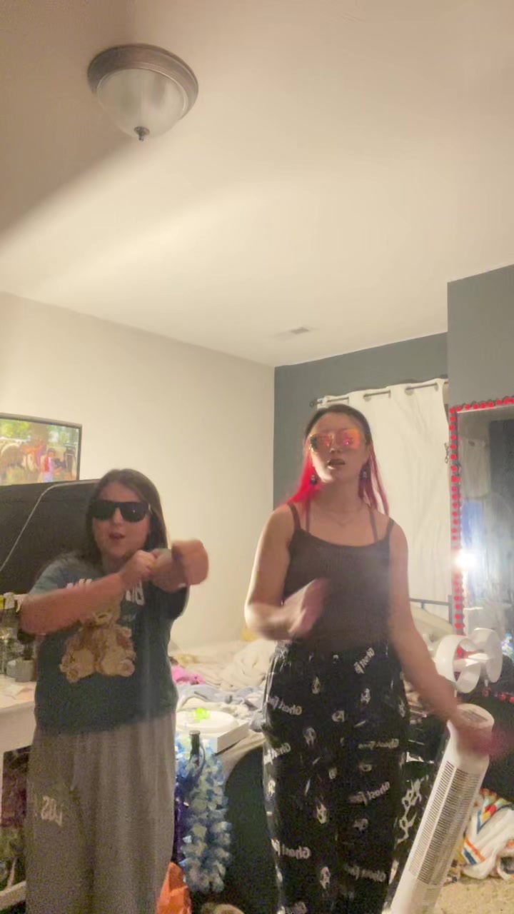 @theyluv_Kaydanc