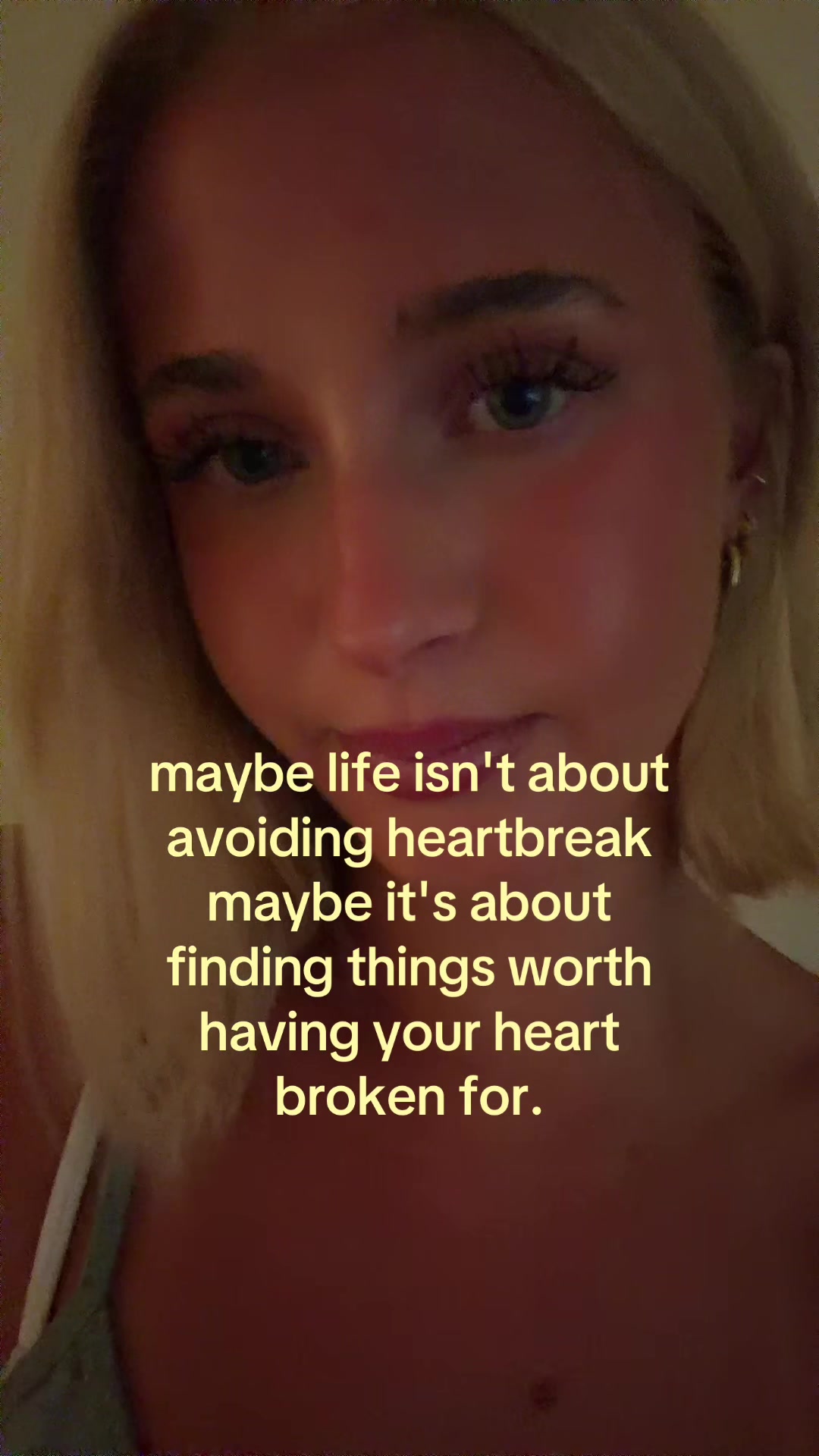 @theelliebarker
